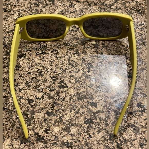 🚨Green Shades🚨 - Picture 3 of 4